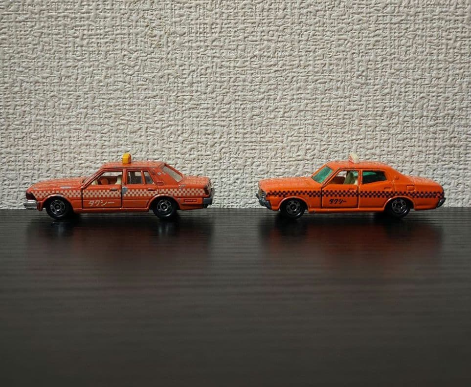 TOMICA　トミカ　セドリック　タクシー　2台セット