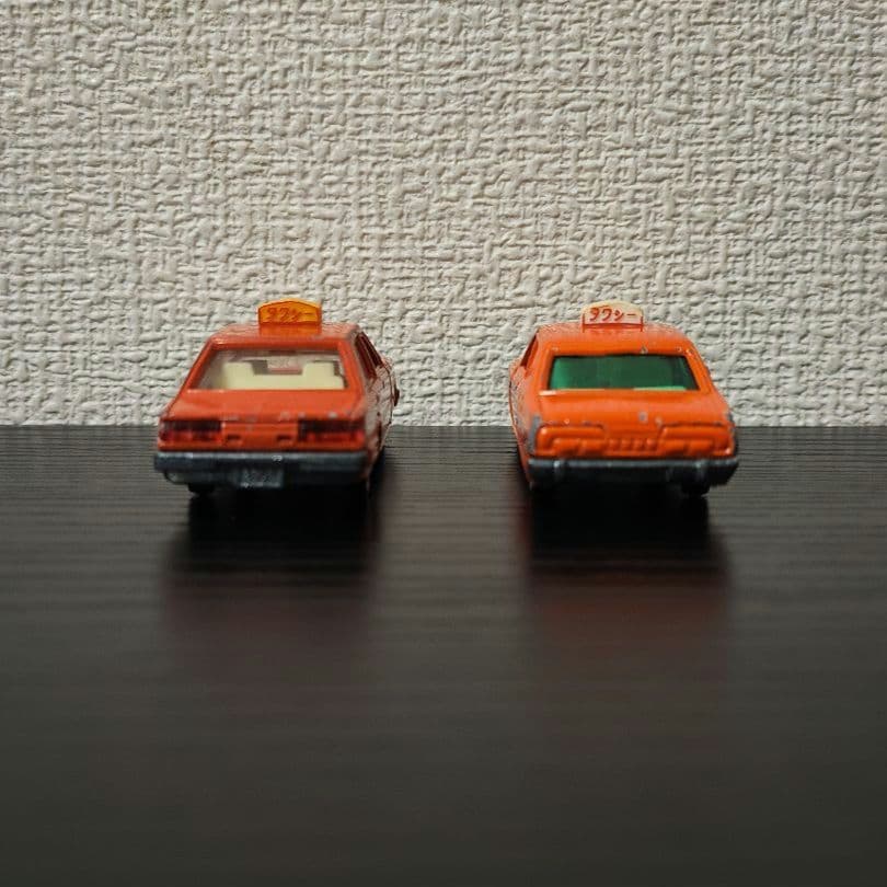 TOMICA　トミカ　セドリック　タクシー　2台セット