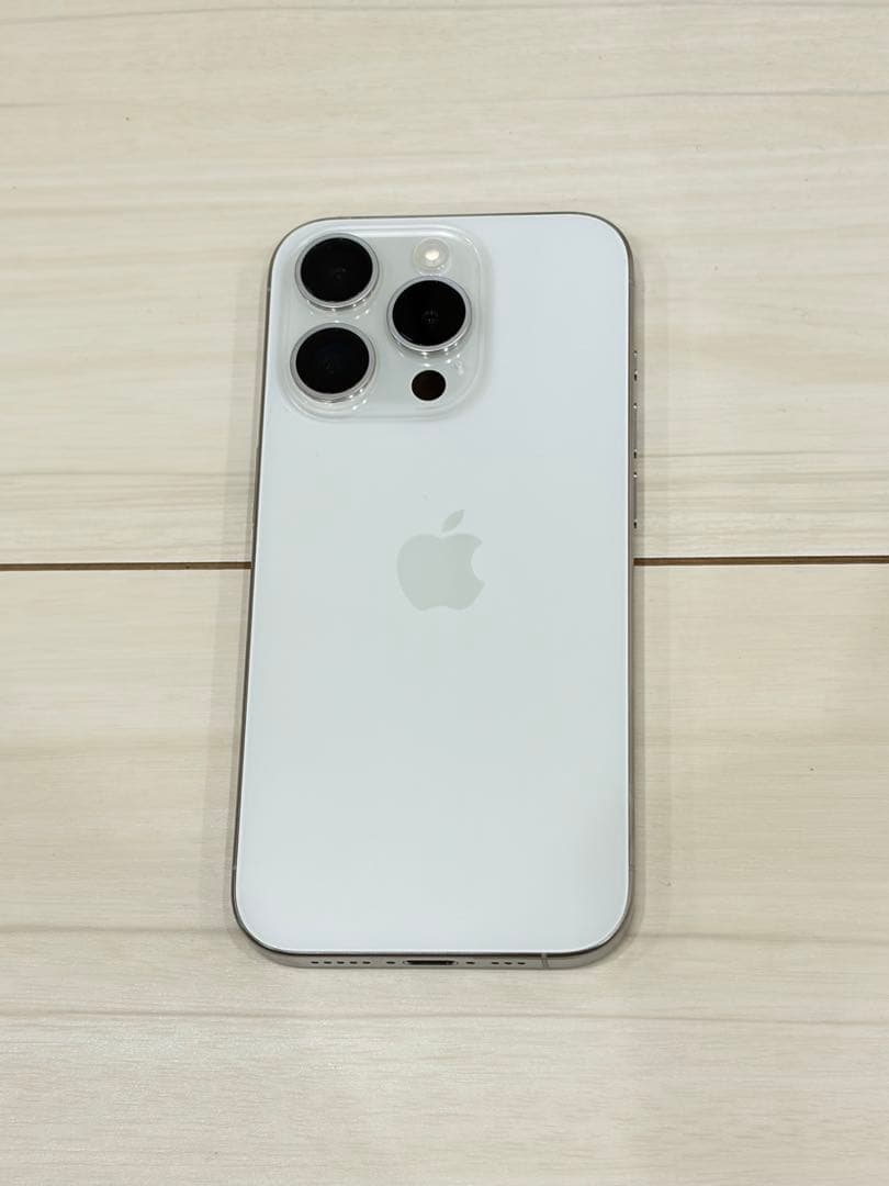 【美品】Apple iPhone 15 Pro