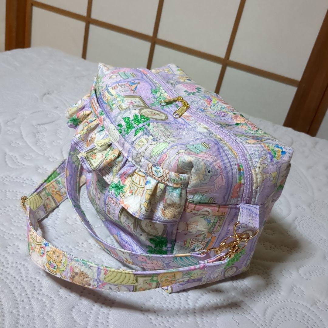 ぎんのすけ&きらら…マチ広めボックス型 ショルダー…ユキエモンキャビネット