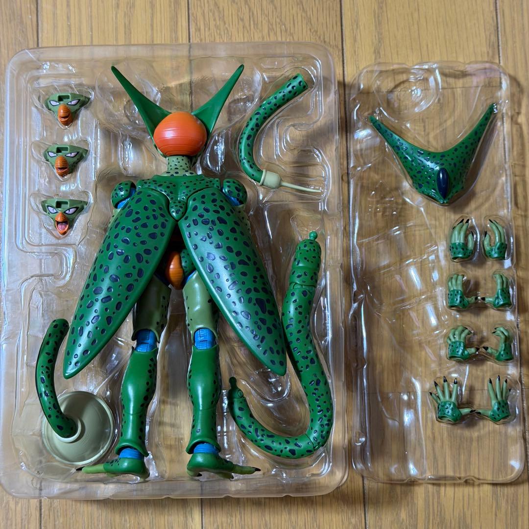 S.H.Figuarts セル 第一形態