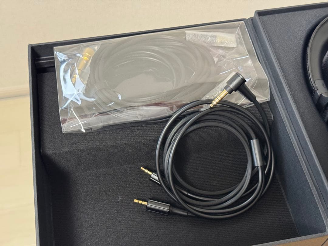 【美品】SONY MDR-Z7M2 ブラック 有線ヘッドホン