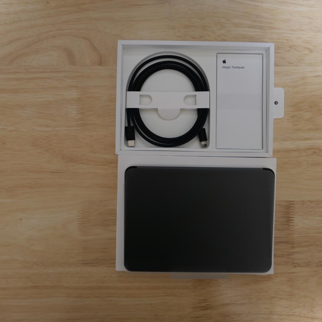 iPad Air 第5世代（M1）64GB / Magic Trackpad 3