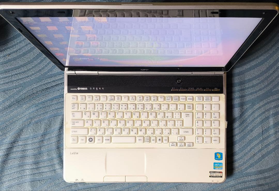 NEC LaVie 15.6インチ ホワイトノートPC 8g+700ssd