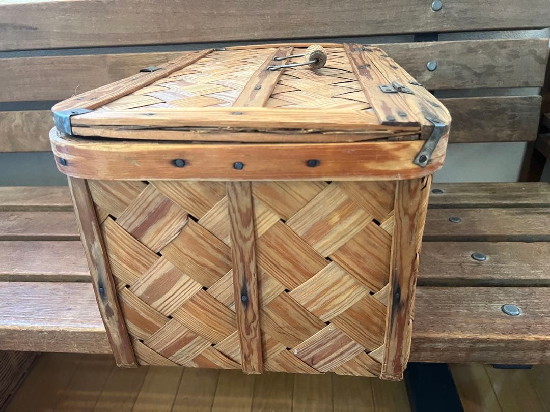 希少 スウェーデン伝統工芸 スポーンコリ 蓋付き収納かご