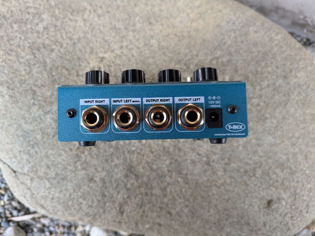 ギター T-Rex Roommate D'luxe Reverb