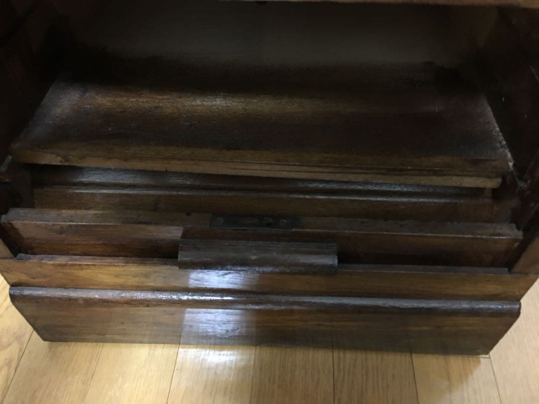 シャッター付きキャビネット　木製　店舗什器　アンティーク　ヴィンテージ棚