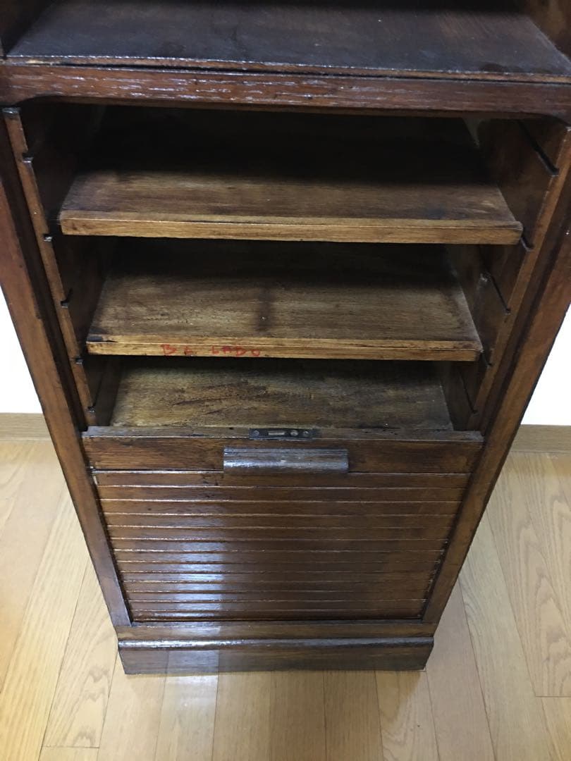 シャッター付きキャビネット　木製　店舗什器　アンティーク　ヴィンテージ棚