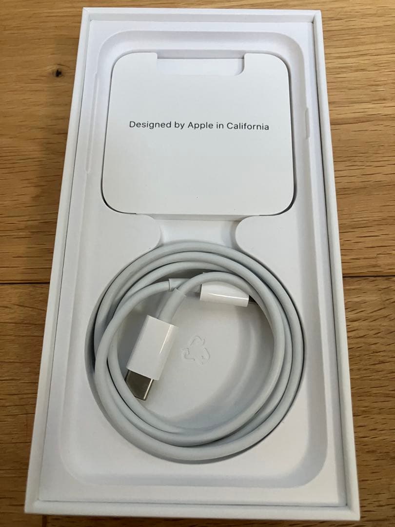 Apple iPhone SE2 (第2世代) ブラック　本体　128GB