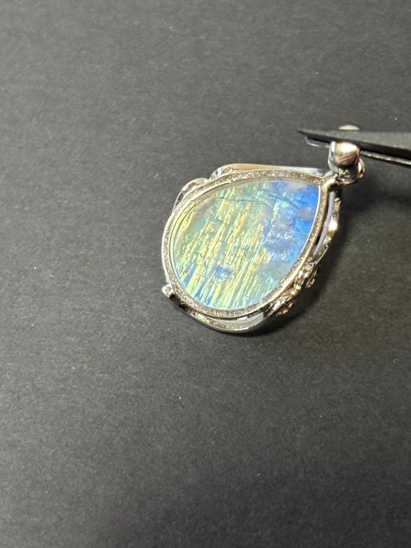 レインボームーンストーン ペンダントトップ（インド産）S925①