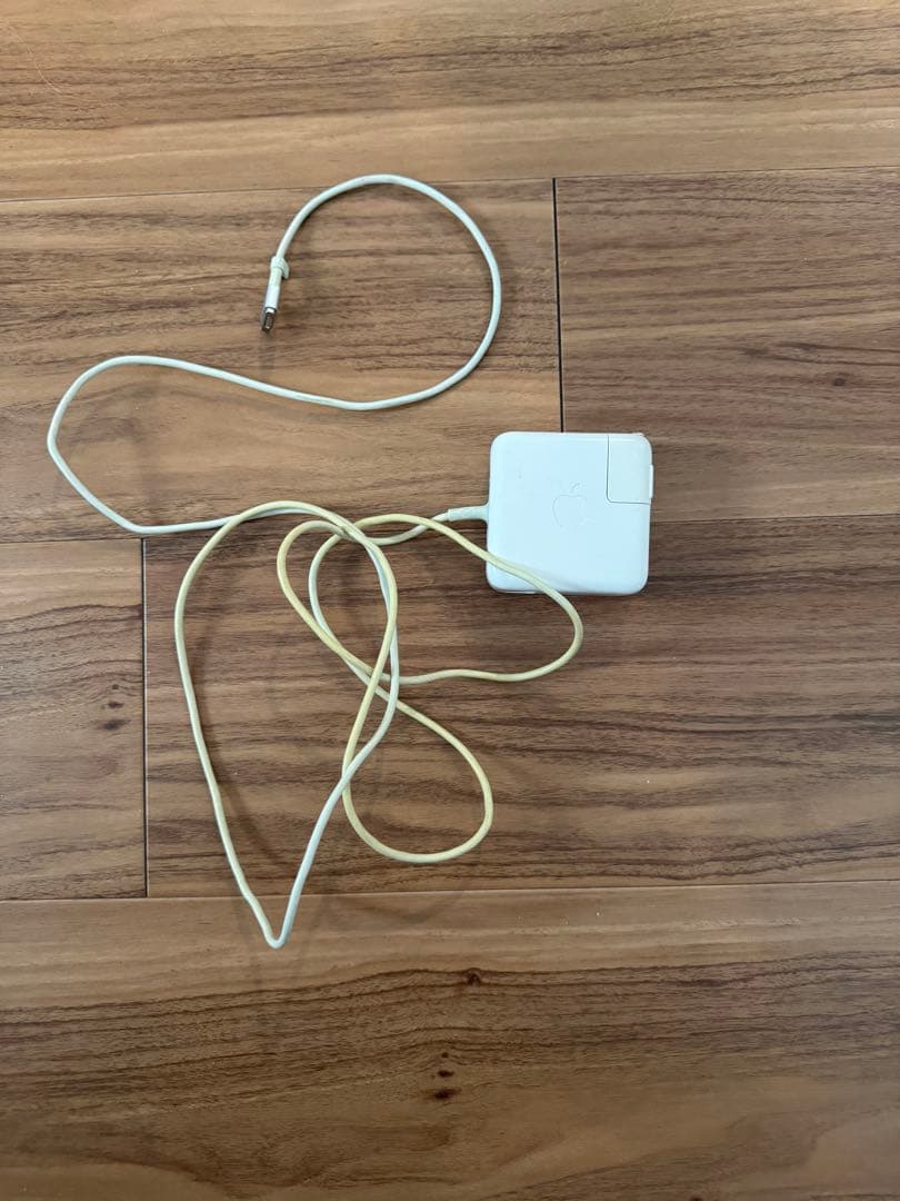 MacBook Air シルバー OS monterey 12.7.4