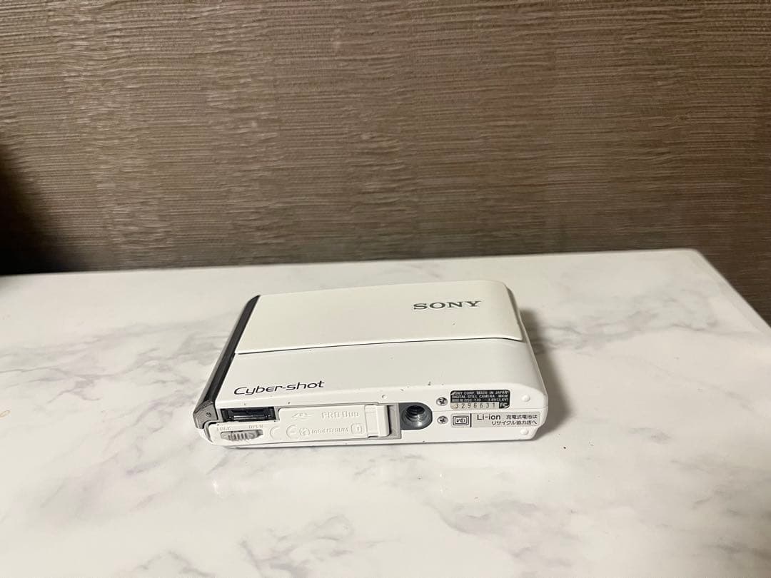 SONY Cyber-shot DSC-T70 ホワイトバッテリー付き