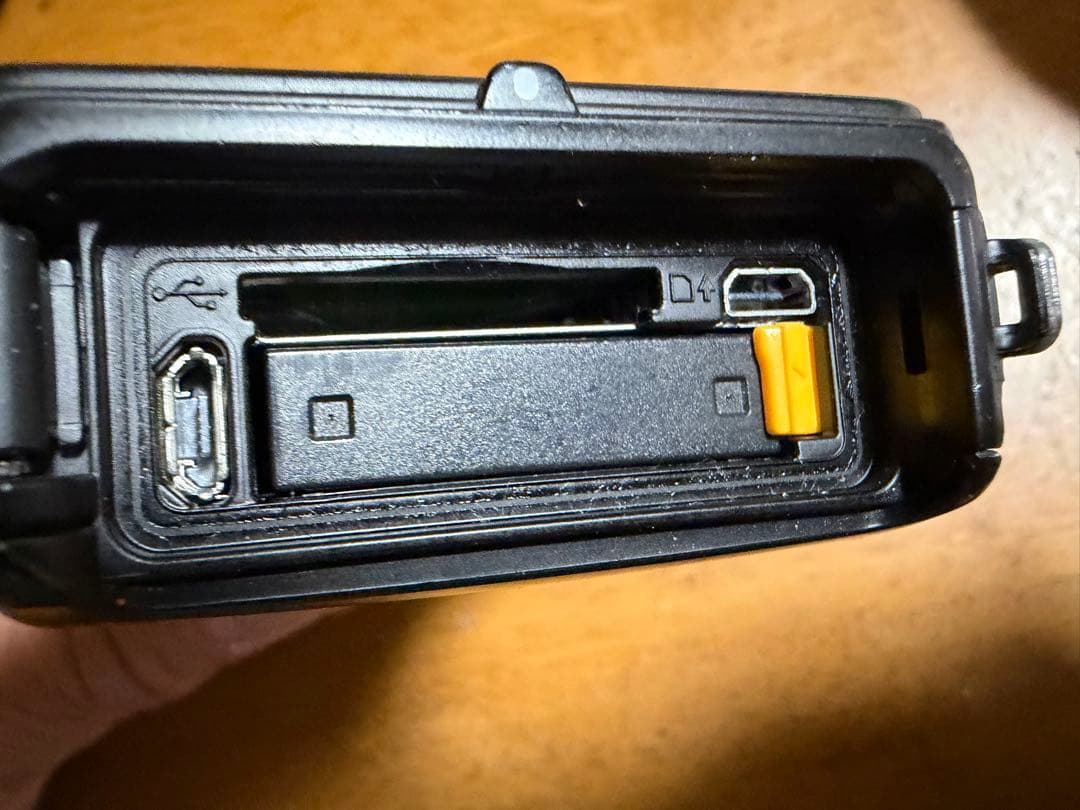 Nikon COOLPIX AW130 イエロー