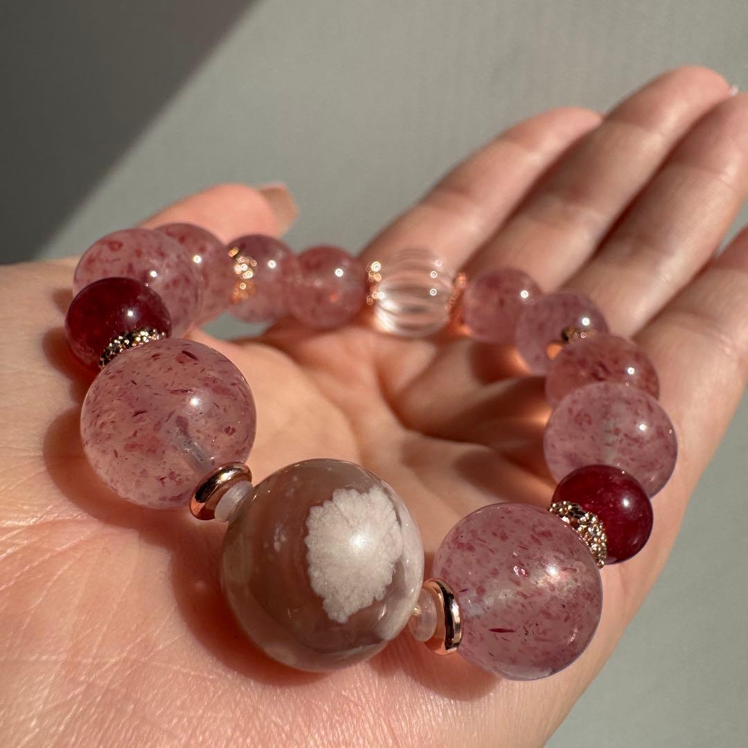 一点物　天然石　ハンドメイドブレス　ストロベリークォーツ　桜瑪瑙　水晶
