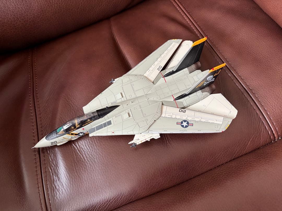 F 14 A アメリカ　海軍 第84戦闘飛行隊　ジョリーロジャース　空母ニミッツ