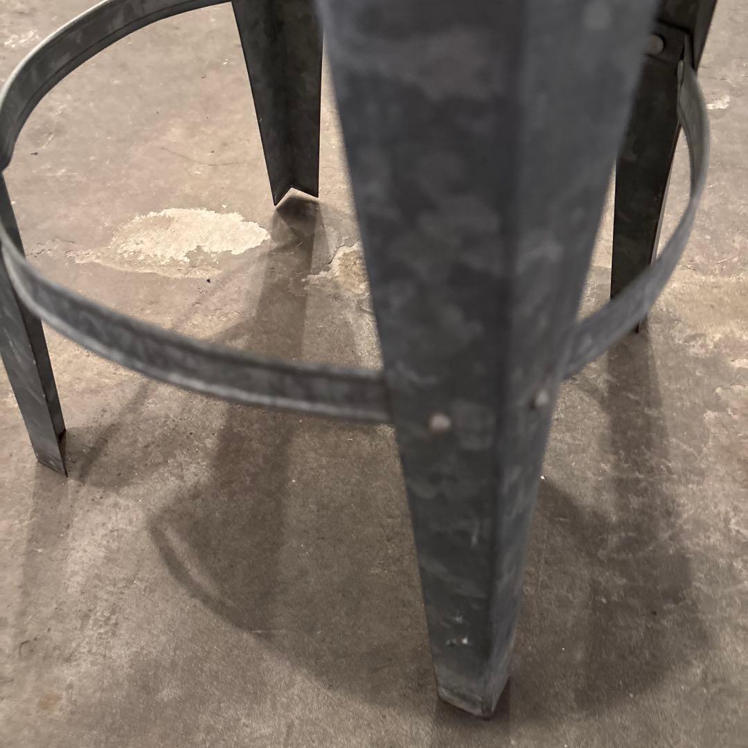 ブリキ製#インテリア雑貨/#観葉植物飾り台/#フラワースタンド#おしゃれ家具