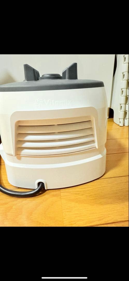 バイタミックス　vitamix A3200i 輸入版　人気のホワイト　美品。