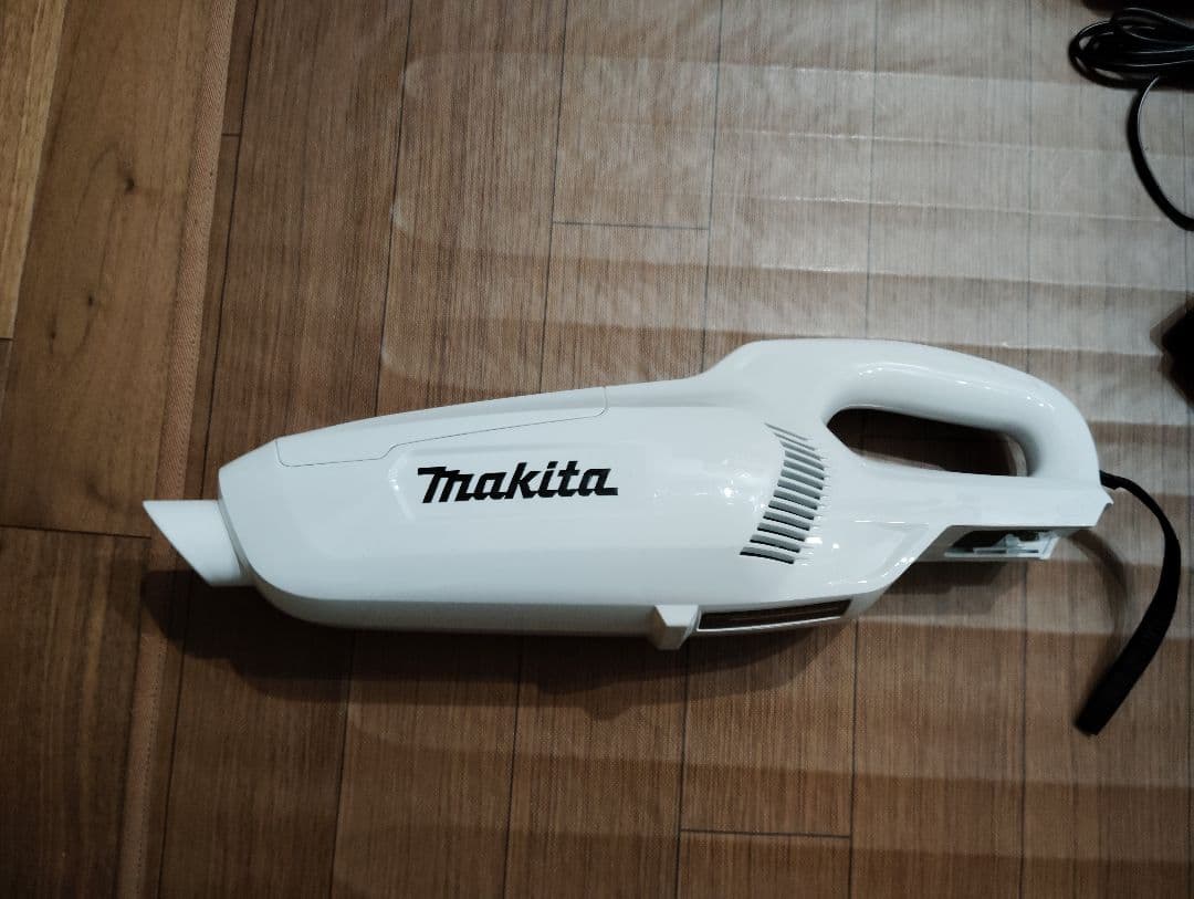 makita 充電式クリーナ CL107FD 充電器 バッテリー 付き 掃除機
