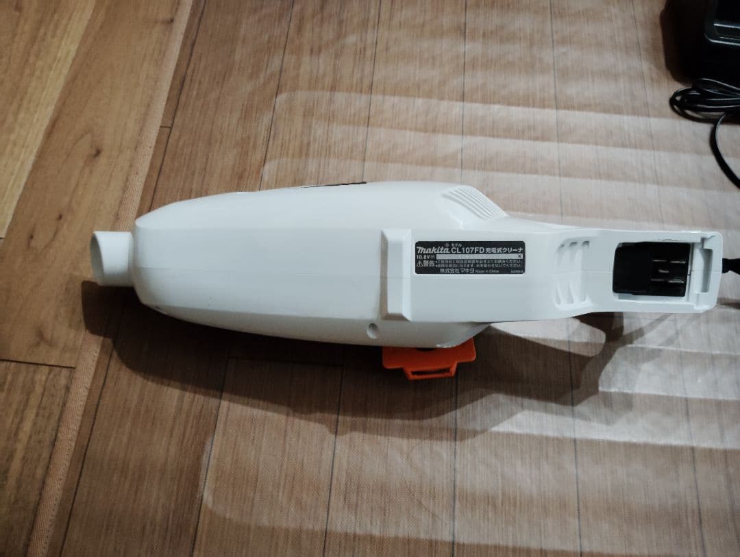 makita 充電式クリーナ CL107FD 充電器 バッテリー 付き 掃除機