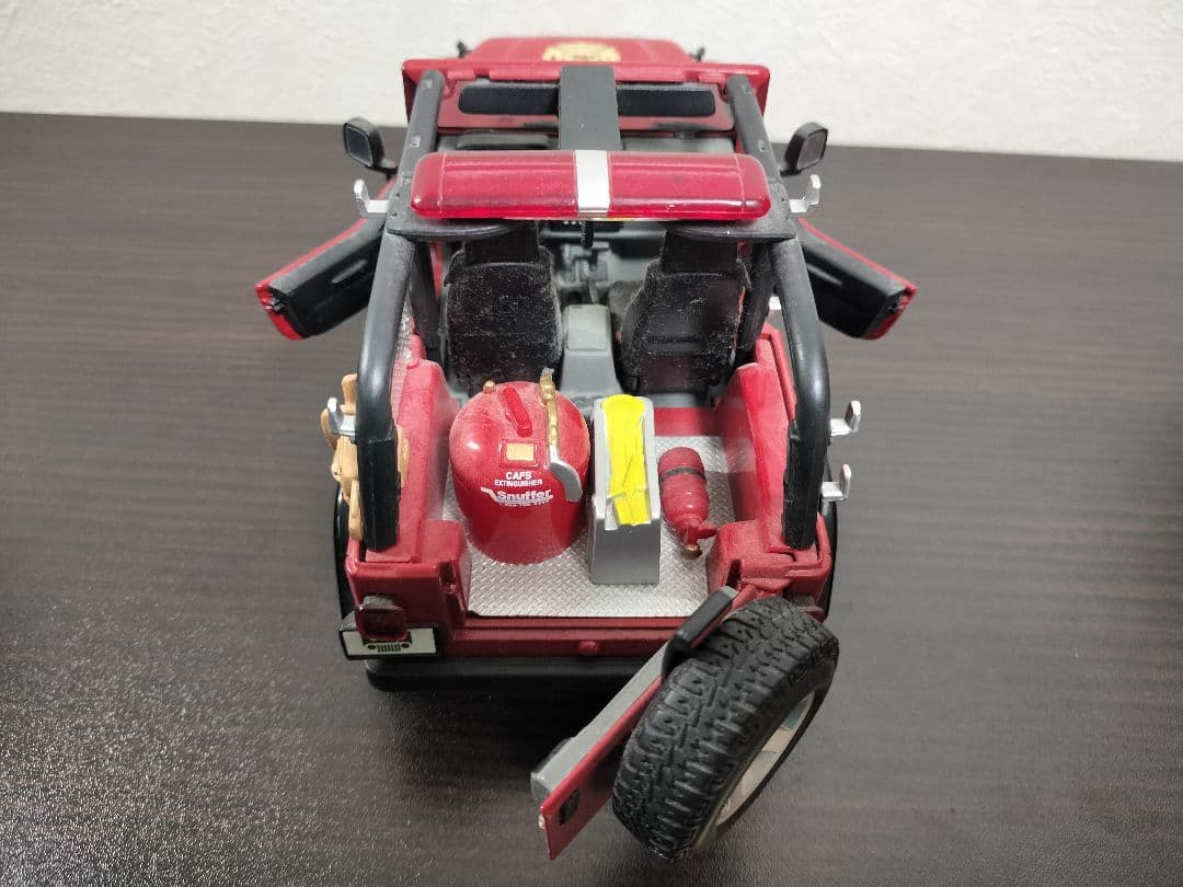 【Jeep】 wrangler rubicon 1/18 maisto製