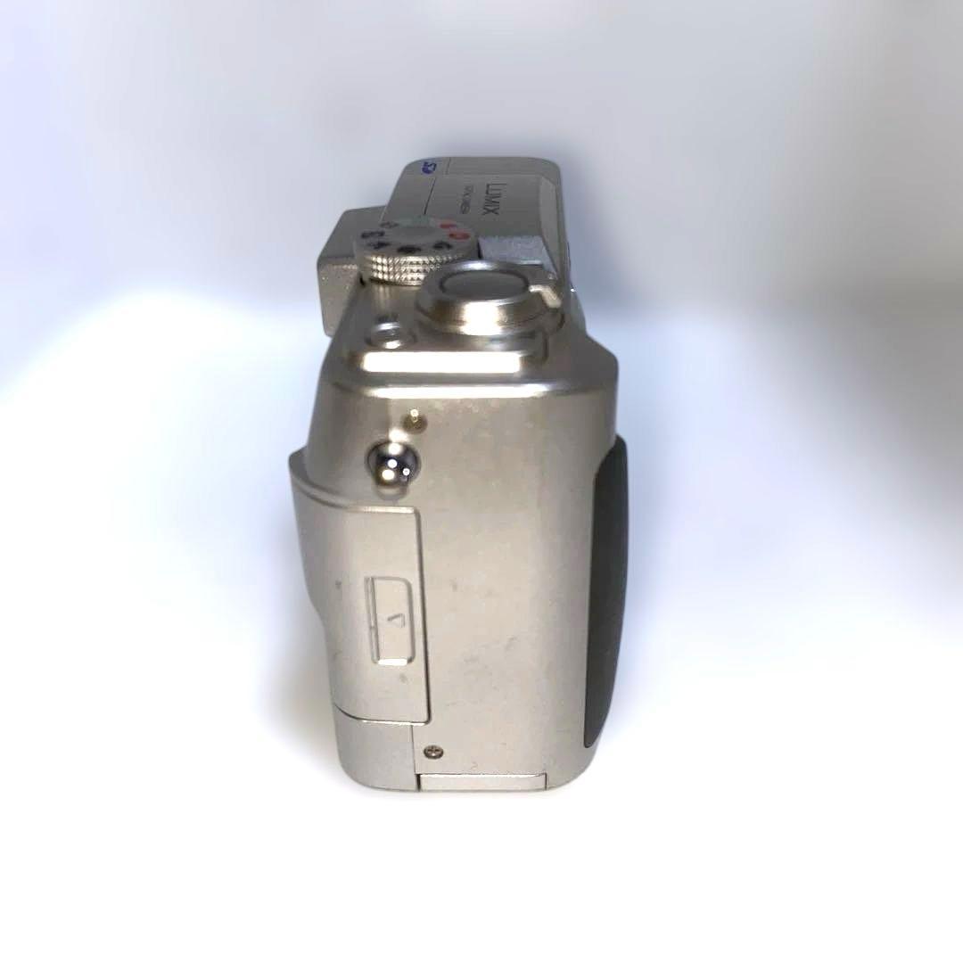 美動作品Panasonic LUMIX DMC-LC33 デジカメ