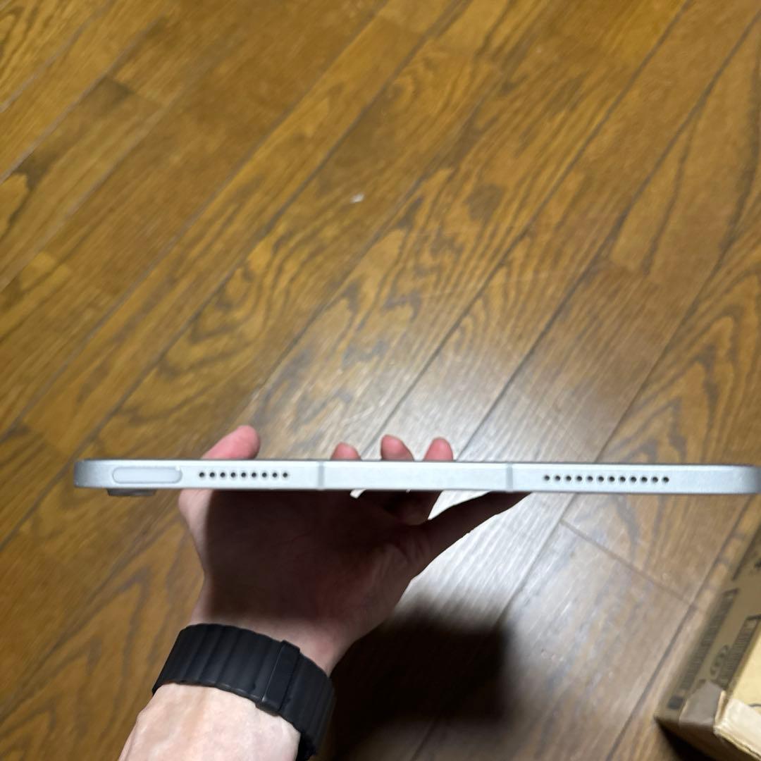 iPad 第10世代　64GB セルラーモデル