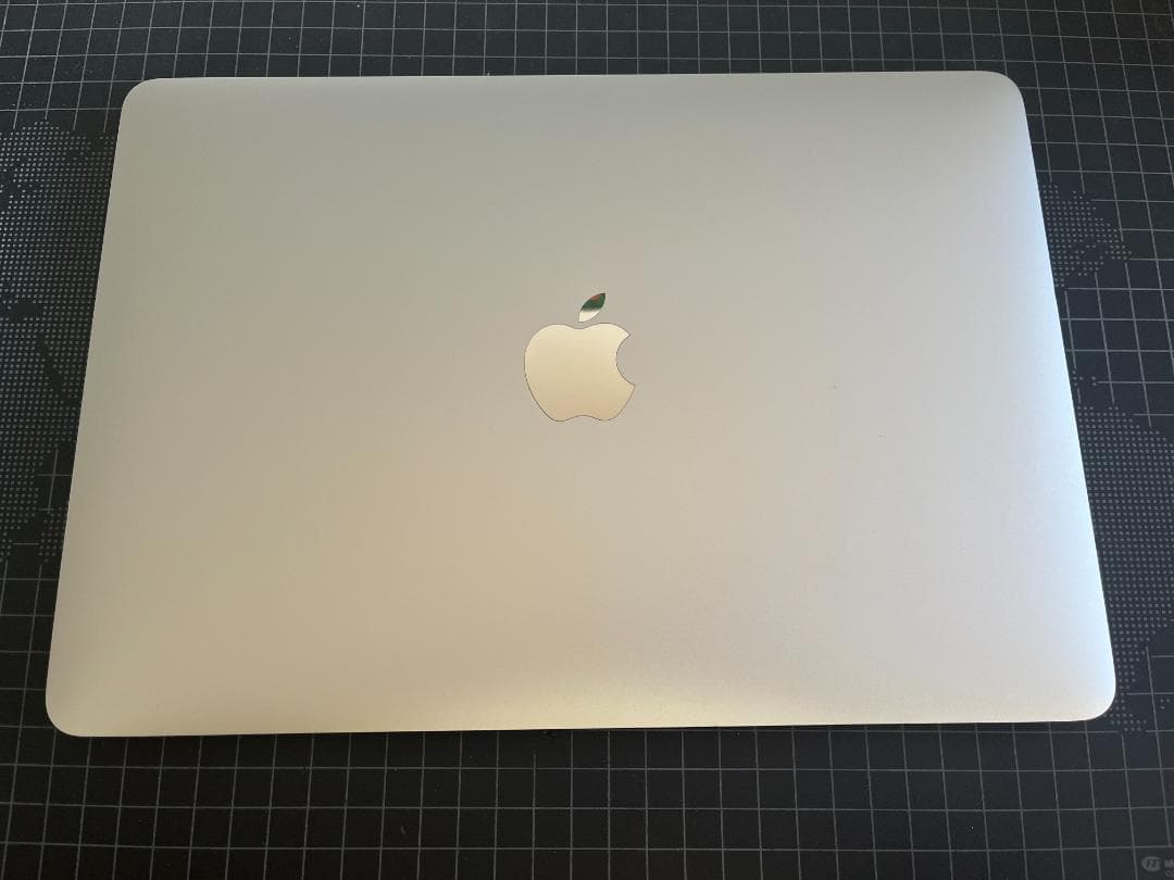 2015年製 MacBook 12インチ Retina