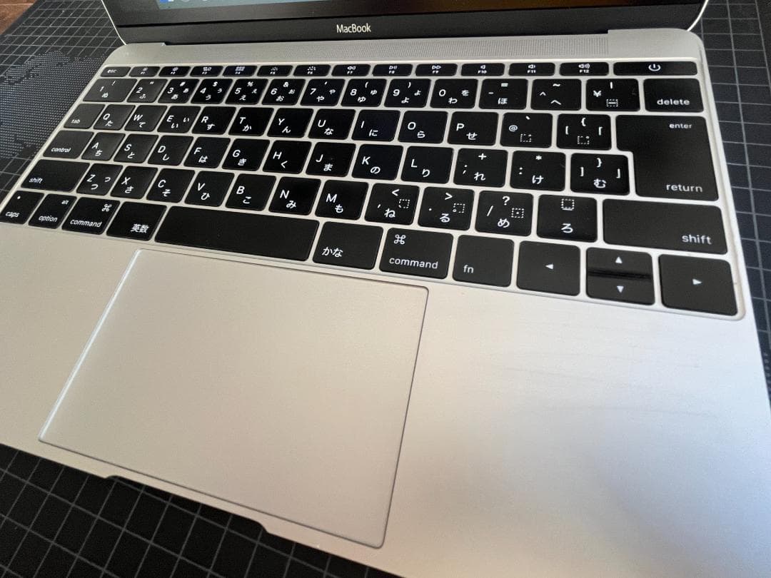 2015年製 MacBook 12インチ Retina