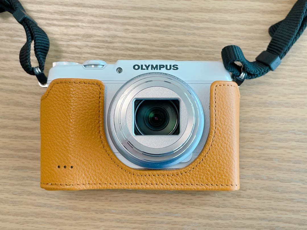 OLYMPUS STYLUS SH-1 ホワイト ボディージャケット付き