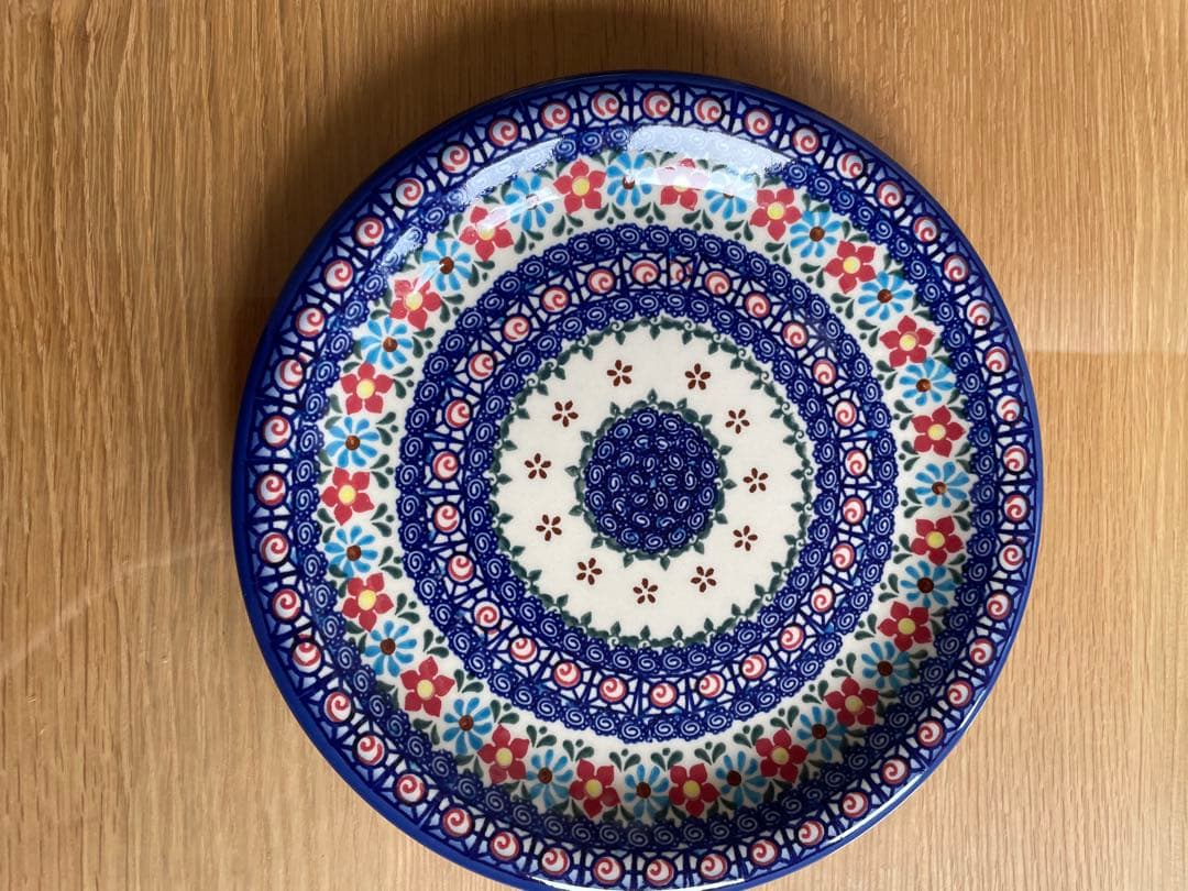 ポーランド食器2枚セット　花柄装飾の陶器皿 直径約25cm
