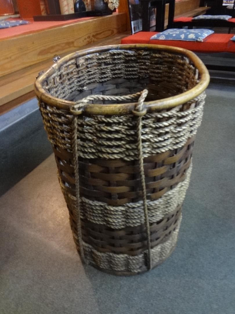 昭和レトログッズ竹籠・インテリア・円筒形バスケット 　直径50cm高さ５２㎝