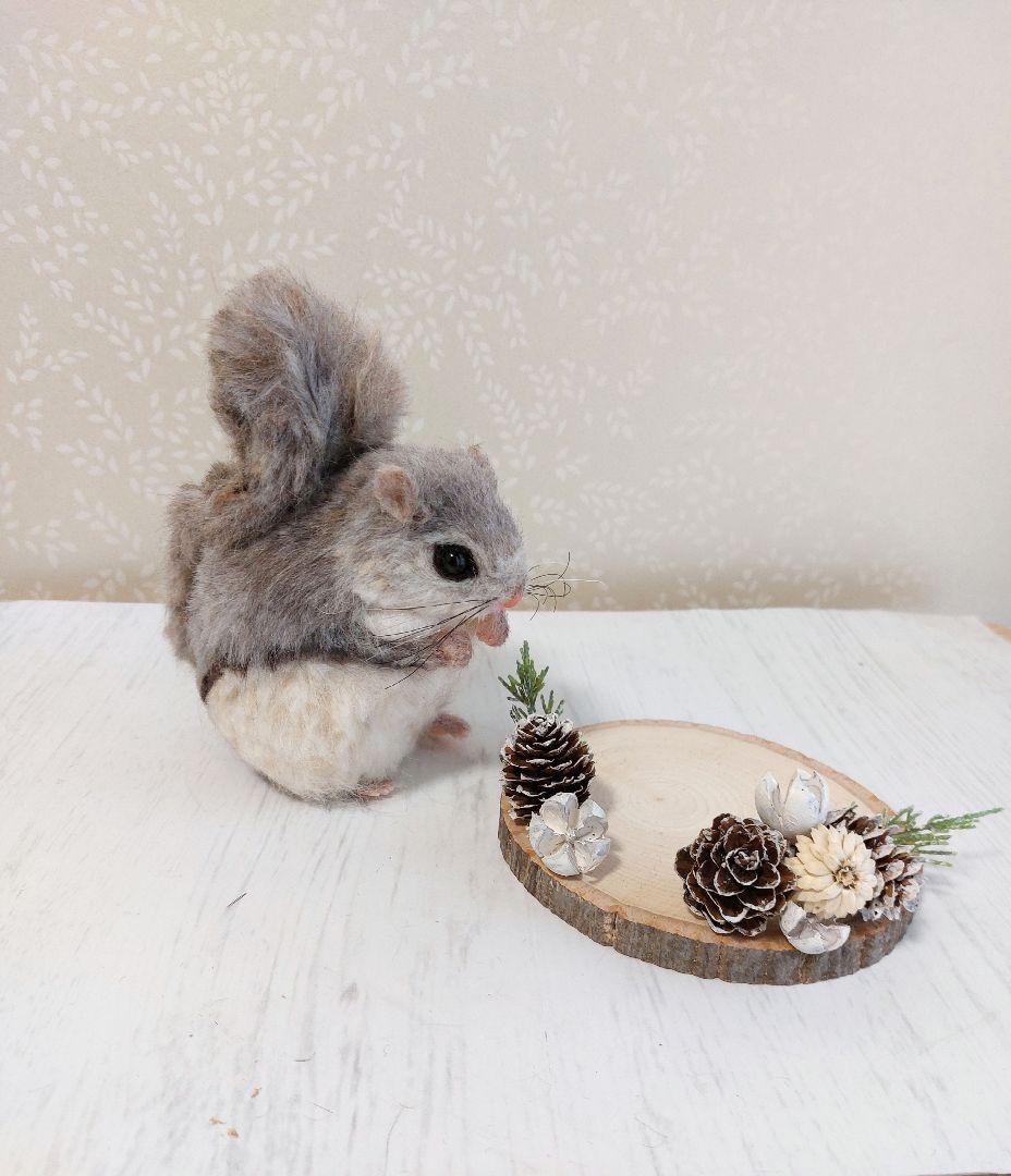 羊毛フェルト　エゾモモンガ