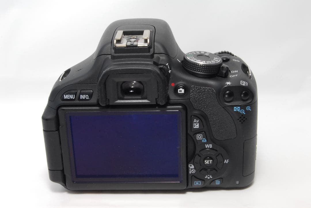 スマホ転送可能❤️自撮りしやすい❤Canon Kiss X5❤スポーツ撮影OK❤