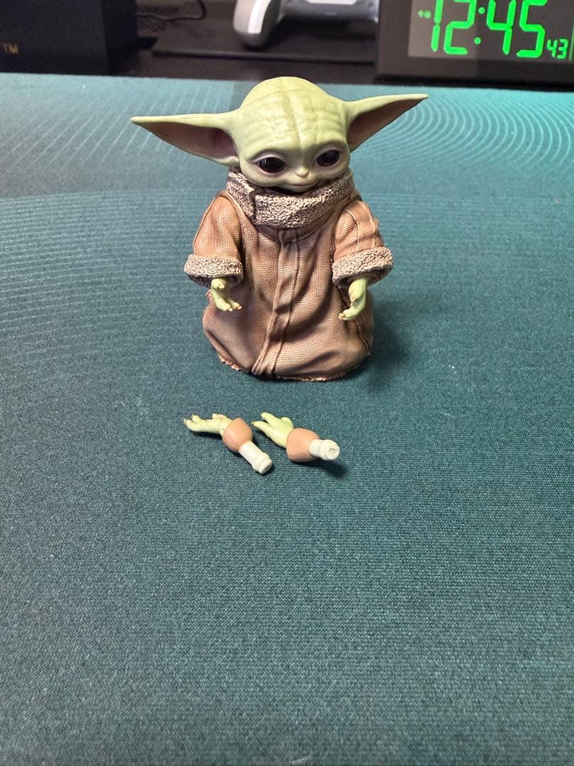 グローグー ホットトイズ テレビ マスターピース ザチャイルド フィギュア