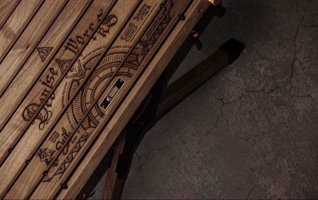 devise works×pastime factory HIKIMA テーブル