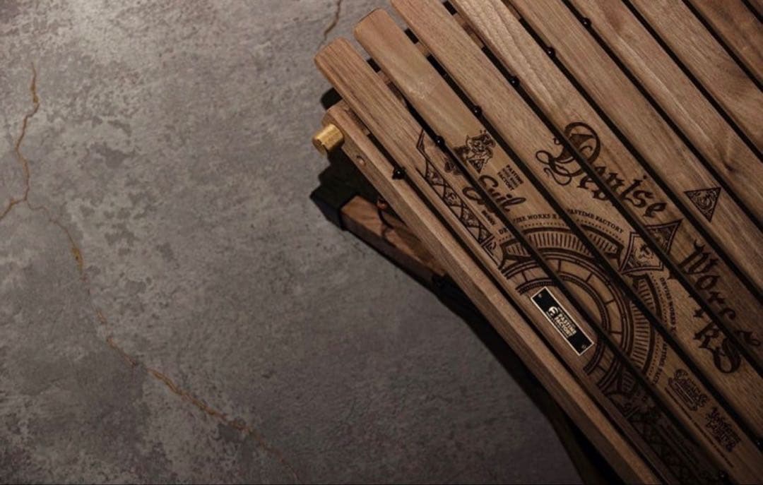 devise works×pastime factory HIKIMA テーブル