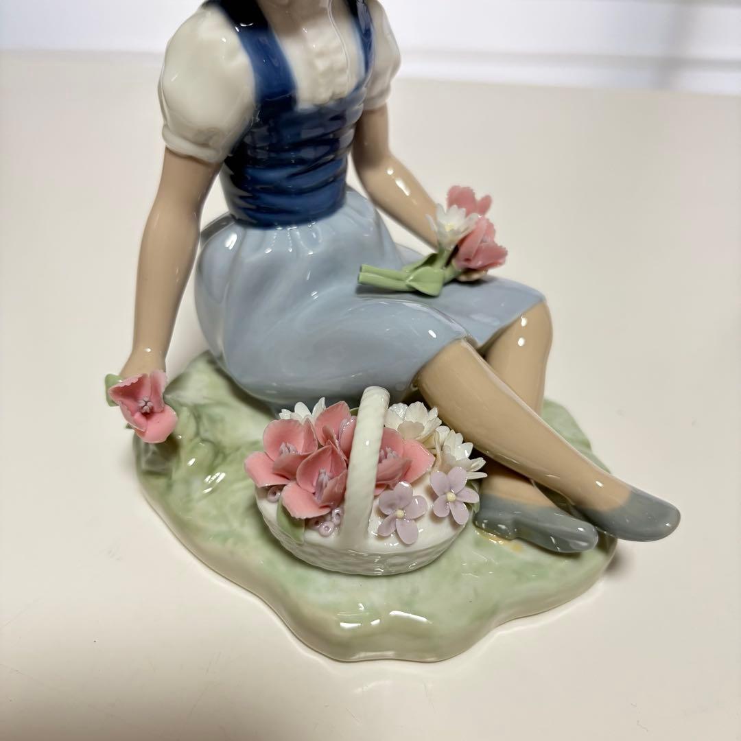 LLADRO リヤドロ 花摘み ♯1287 陶器 置物 フィギュリン