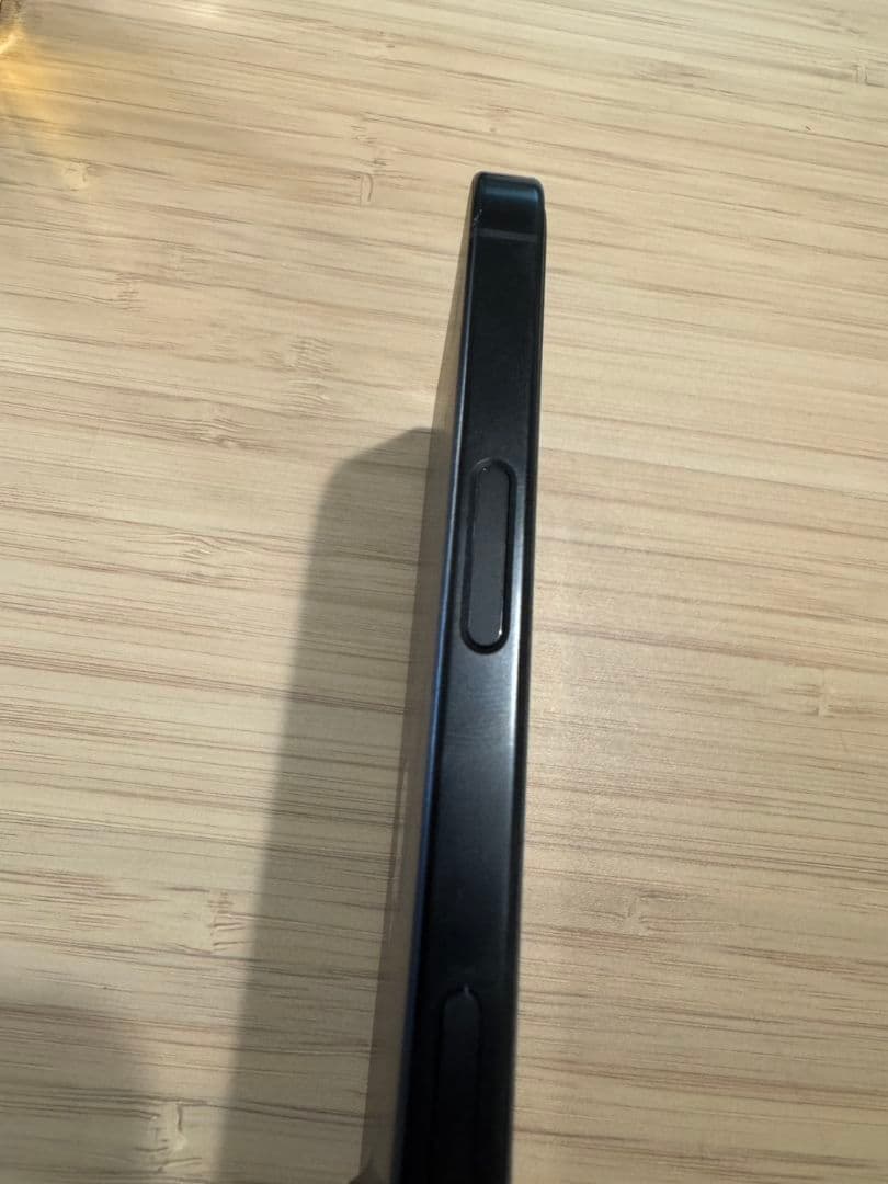 Apple　iPhone 16 Pro 128GB ブラックチタニウム