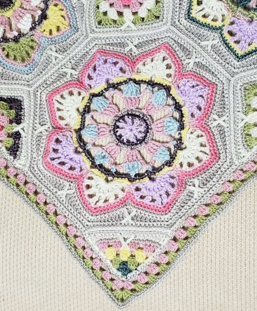 ペルシアンタイル☆マルチカバー　ブランケット　手編み　大判