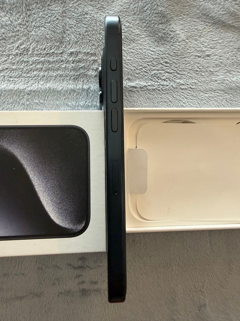 Apple iPhone 15 Pro 256GB ブルーチタニウム