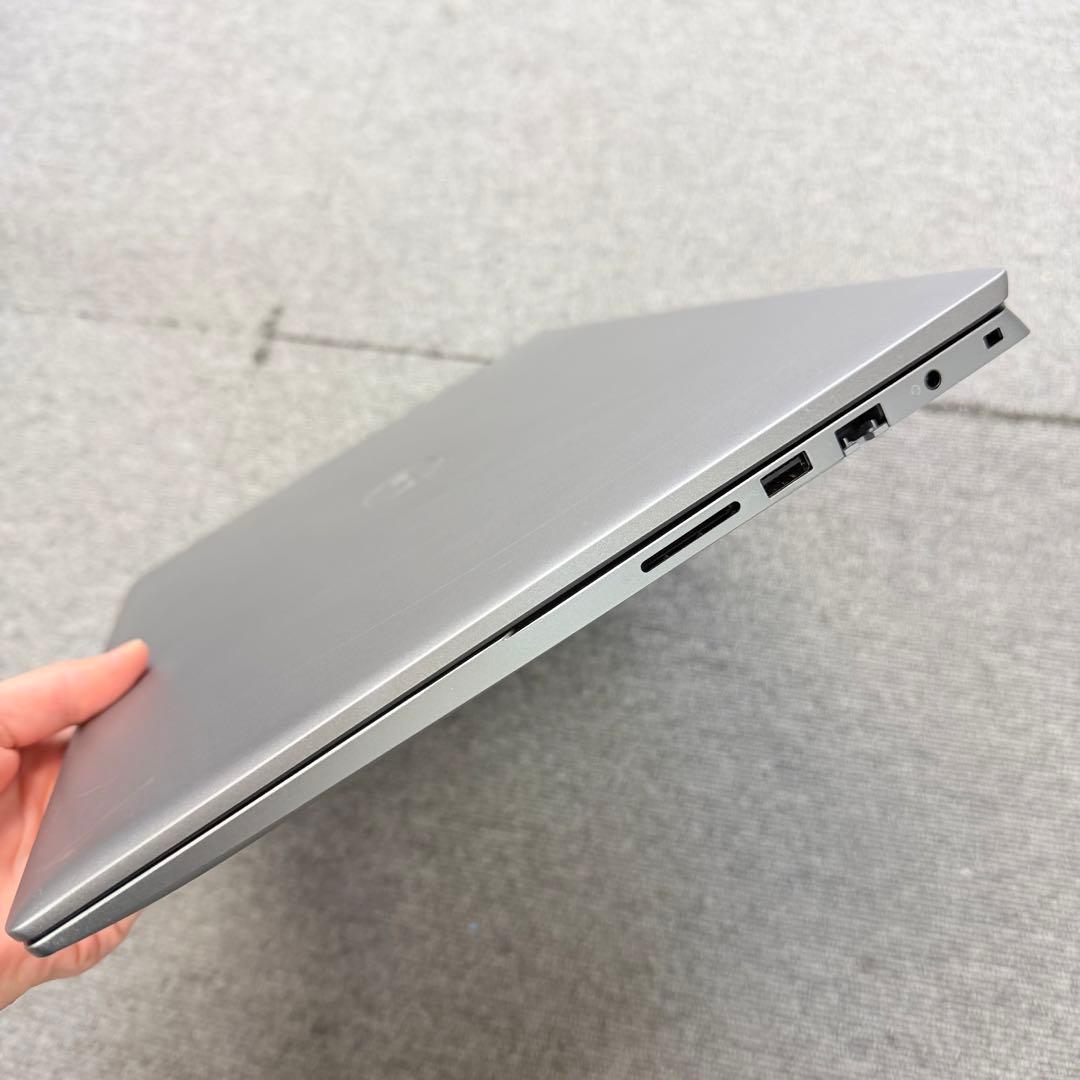 Dell Vostro 5620 第12世代 Intel Core i5