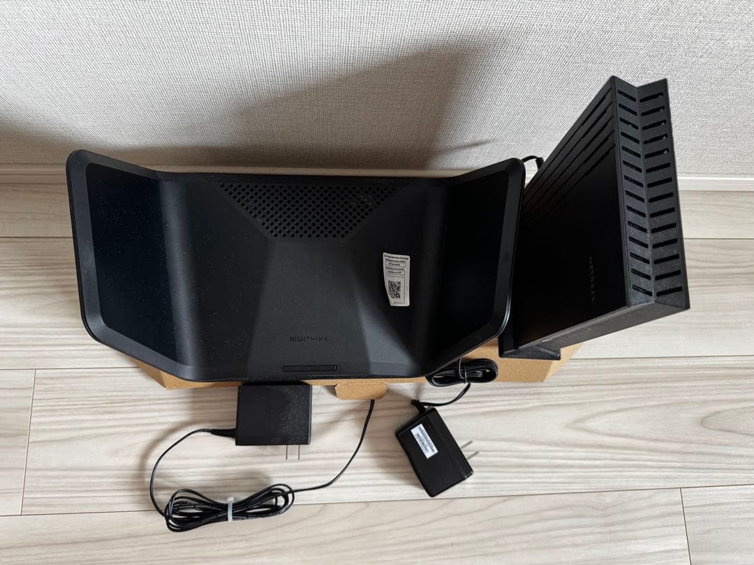 スタンド型ルーター 4ポート RAX70 ネットギア + AX1800