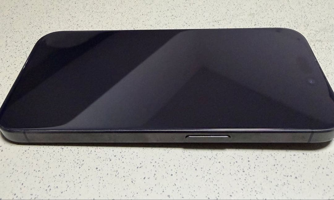 Apple iPhone 15 Pro ブラックチタニウム　確実正規品