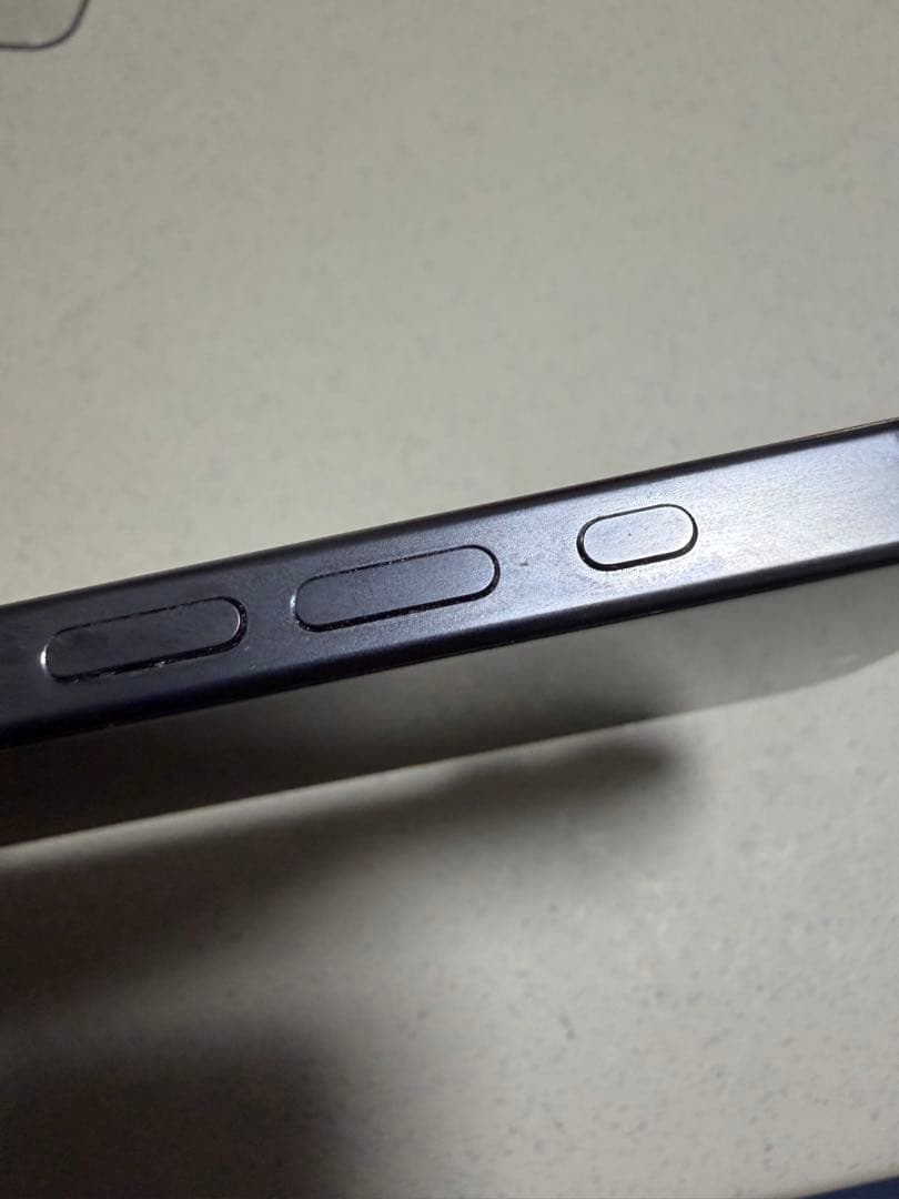 Apple iPhone 15 Pro ブラックチタニウム　確実正規品