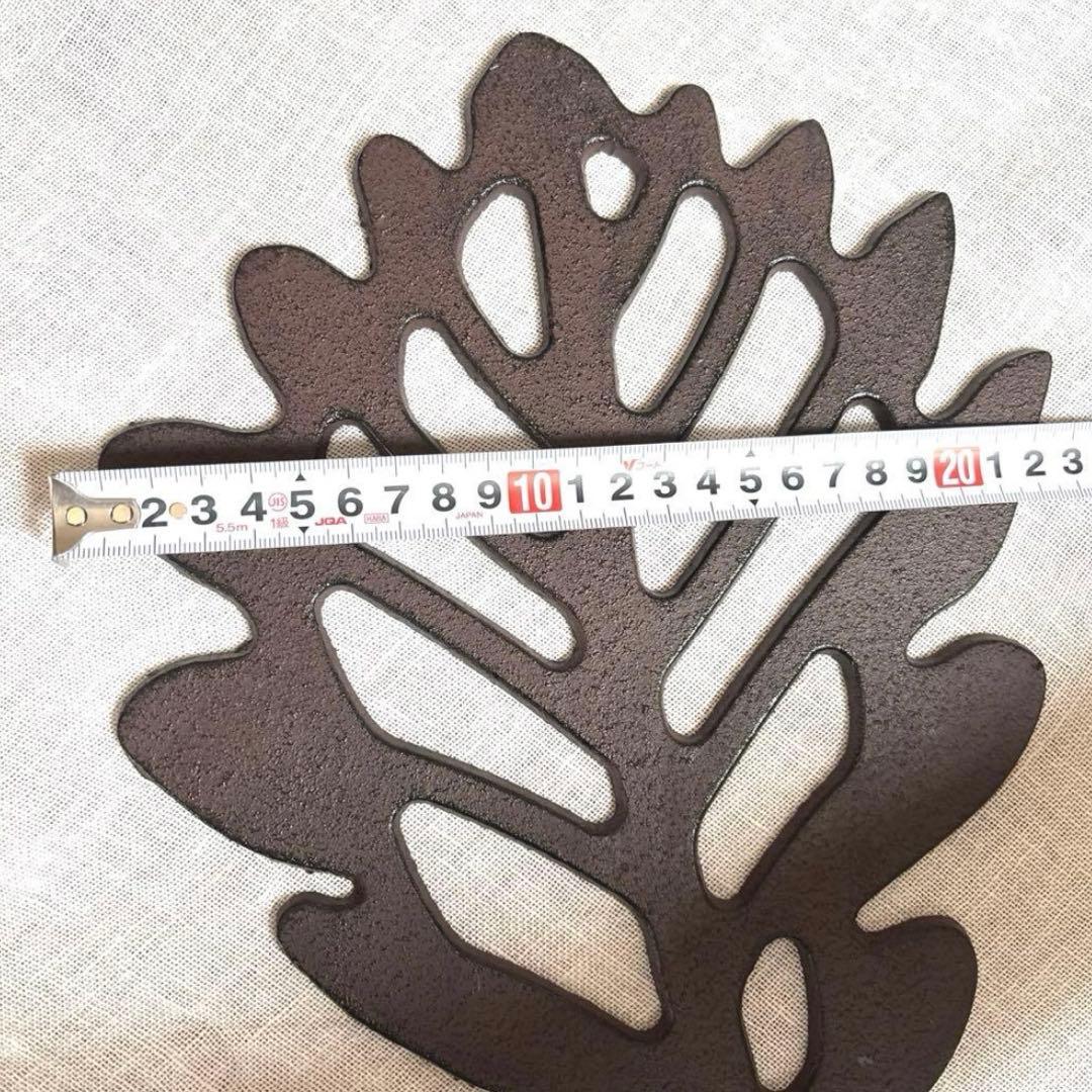 アイアン ガーデンオブジェ　ステップストーン 植物柄　エッシャーデザイン