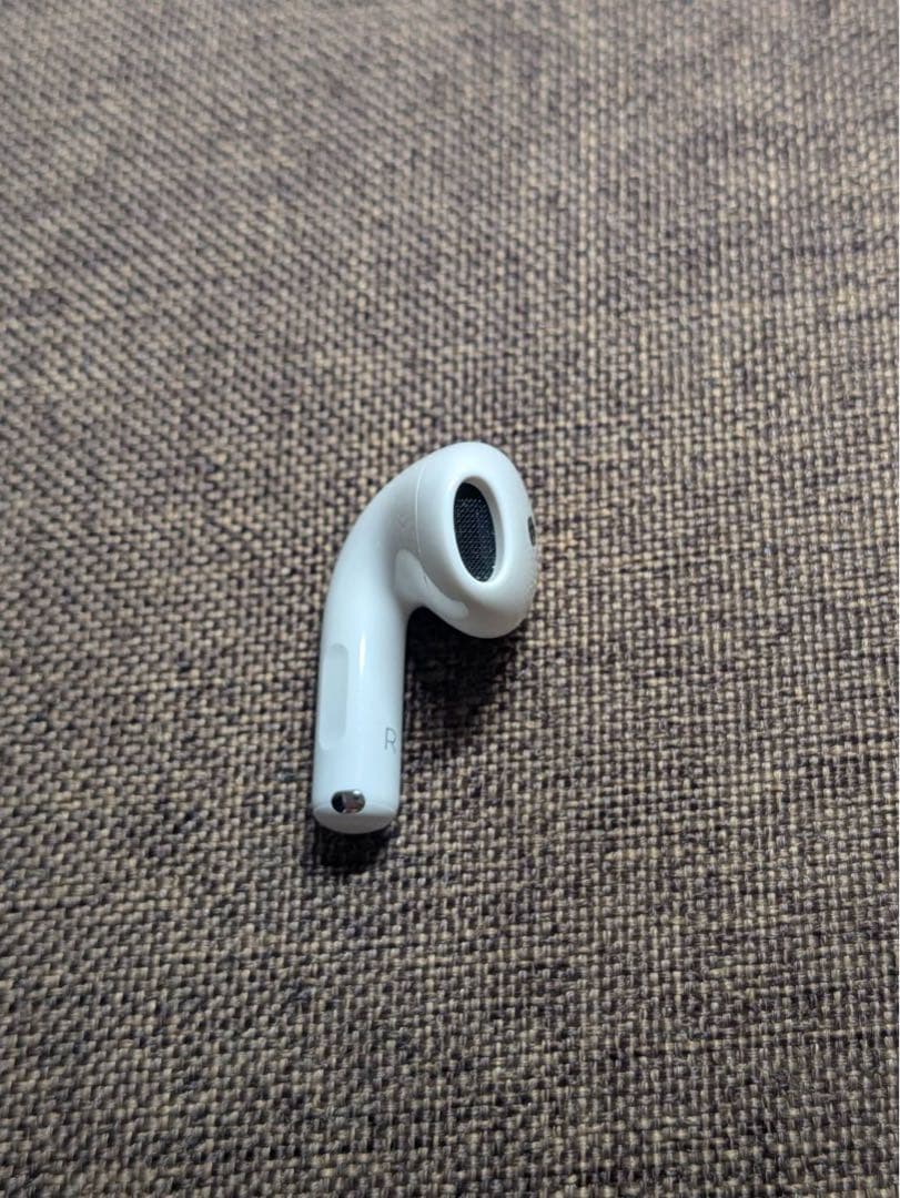 Apple AirPods 4世代 片耳 R 片方 右耳 1084