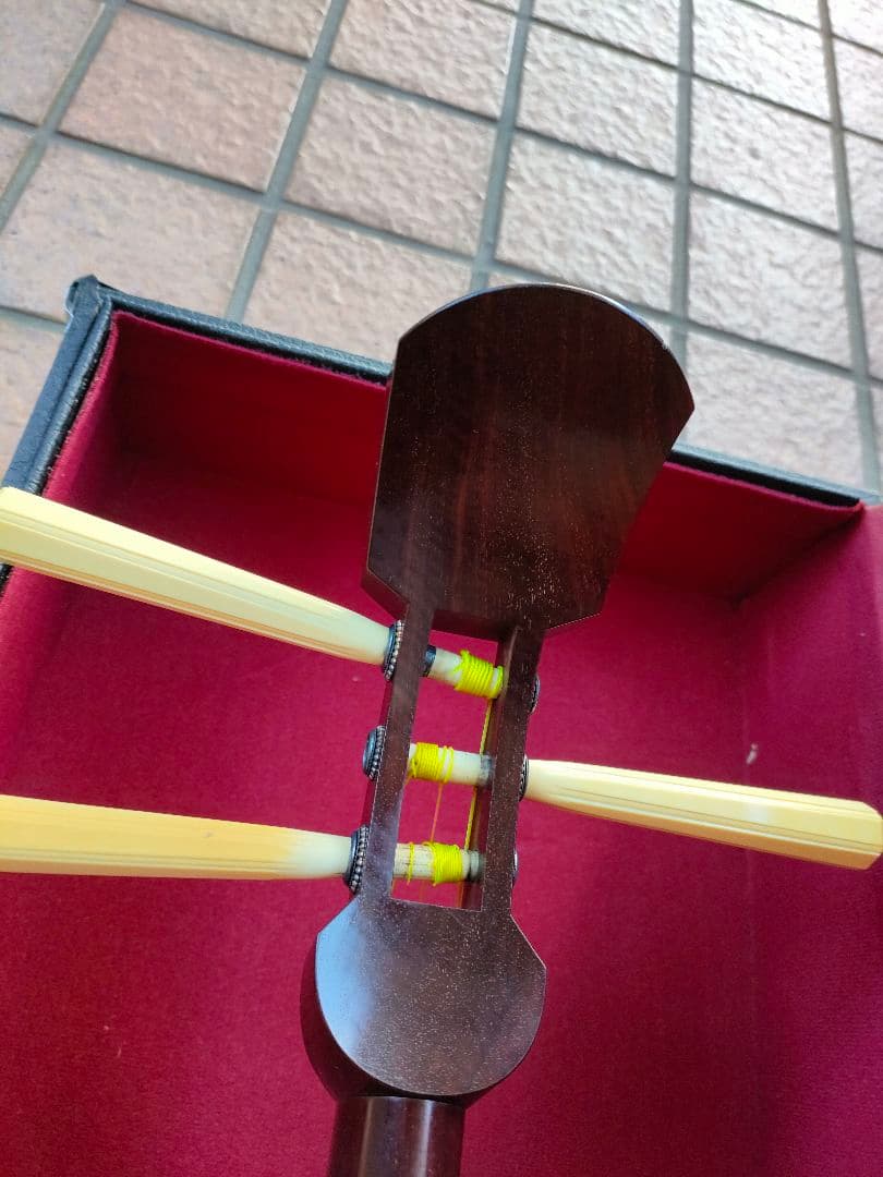 三味線紅木 本体 ハードケース付き