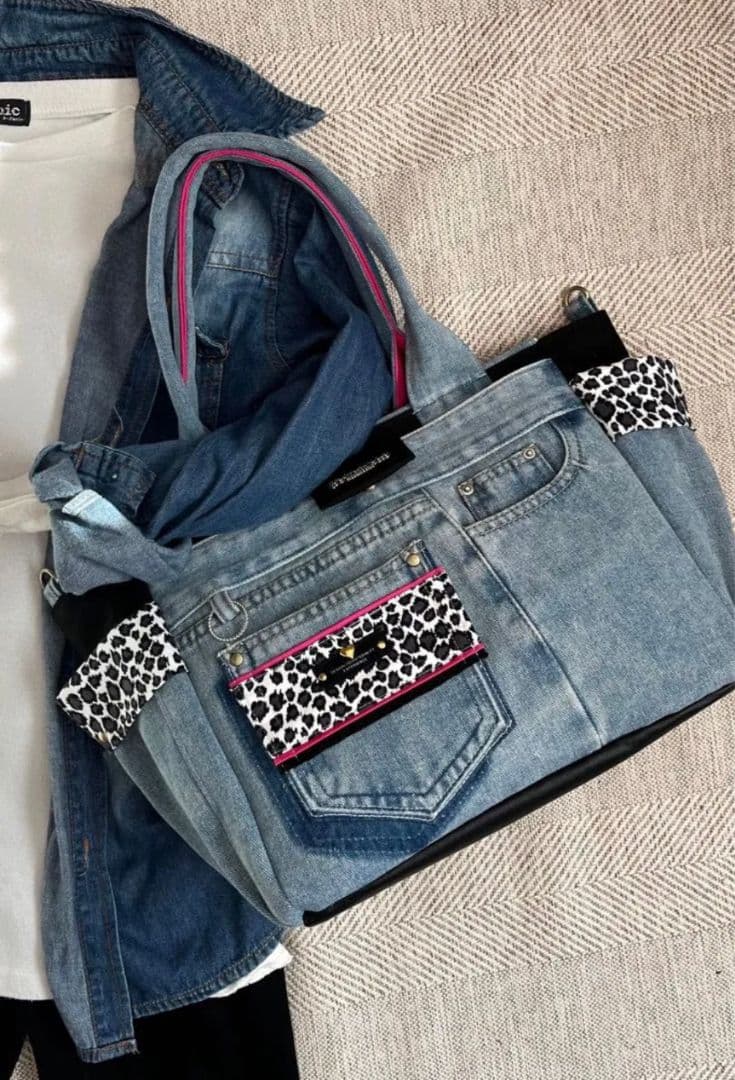 大きめデニムリメイクバッグ（LL）No.844☆トートバッグ　マザーズバッグ