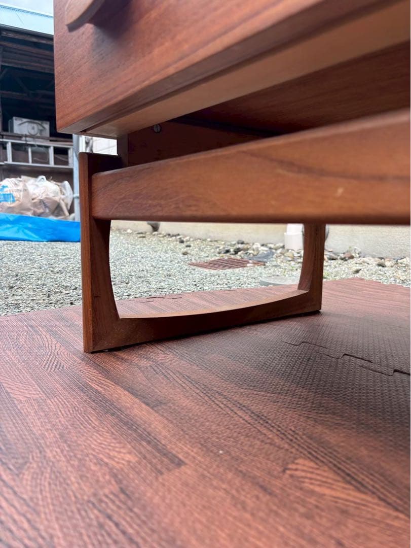 カッコいい！オシャレ・G Plan ミッドセンチュリーキャビネット 6引き出し