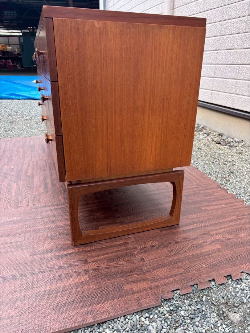 カッコいい！オシャレ・G Plan ミッドセンチュリーキャビネット 6引き出し